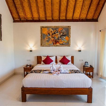 Camar Cottage & Hostel Toyapakeh Ngoại thất bức ảnh